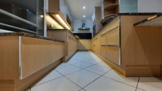 Décoration intérieure / Covering de cuisine effet bois