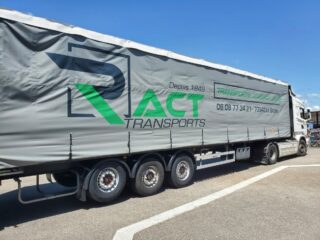 Transport Ract / Peinture sur bâche