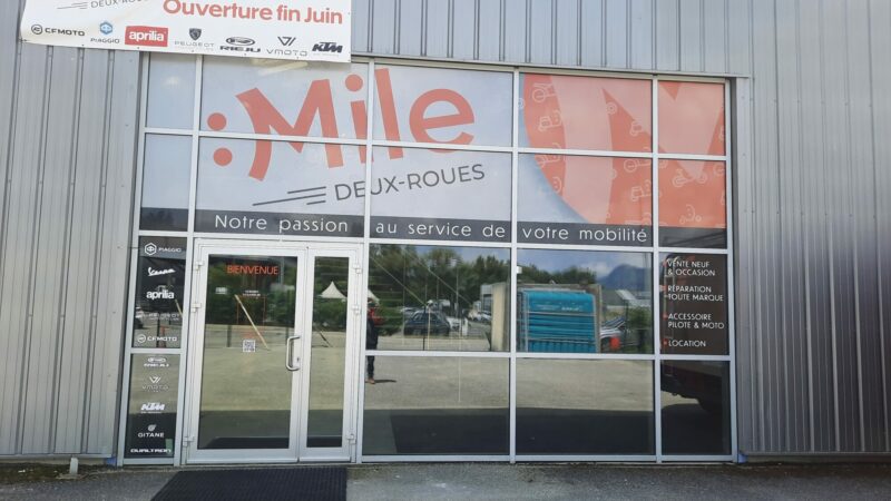 Mile Deux Roues / Enseigne