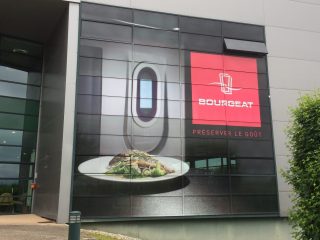 Bourgeat / Vitrine microperforé