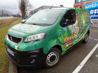 Total covering publicitaire sur véhicule