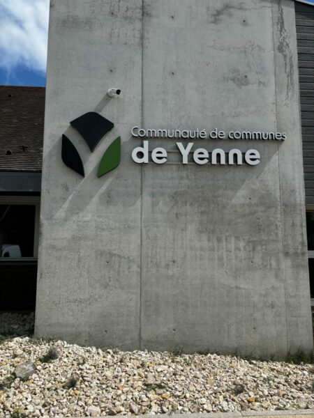 Communauté de commune de Yenne / Enseigne