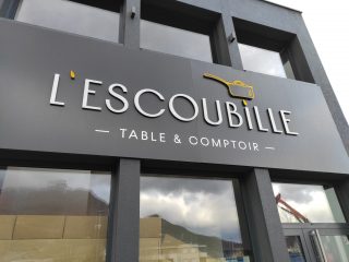 L’ Escoubille / Enseignes
