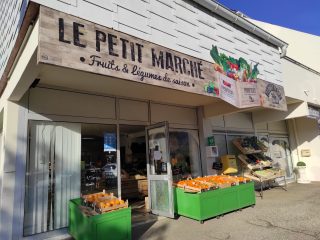 Le petit Marché / Enseigne