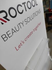 Roctool / PLV pour salon et mobilier sur mesure