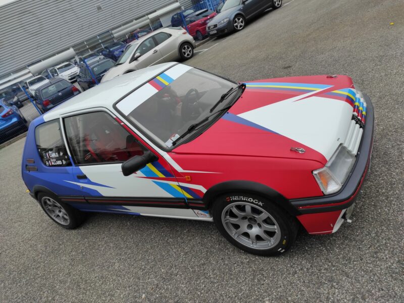 Personnalisation / Décoration racing Peugeot 205 GTI