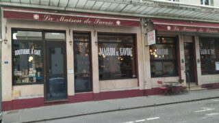 La maison de Savoie / Marquage vitrine