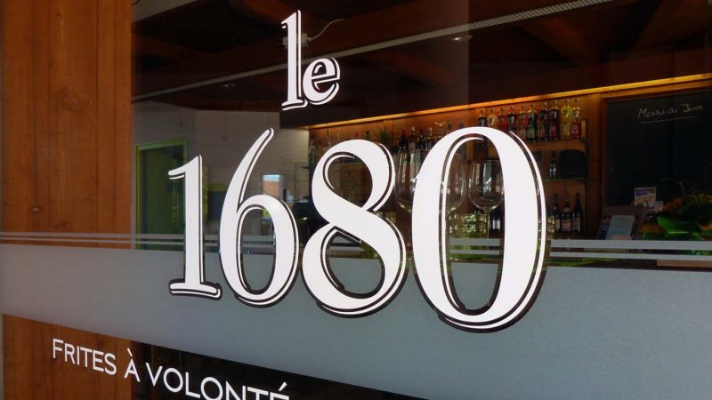 Le 1680 / Vitrine